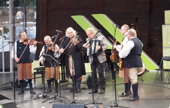 Benny with Orsa Spelmän at Skansen, 7 August 2010