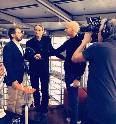 Das schwedische Fernsehen interviewt Björn und Lars - Foto © GöteborgsOperan